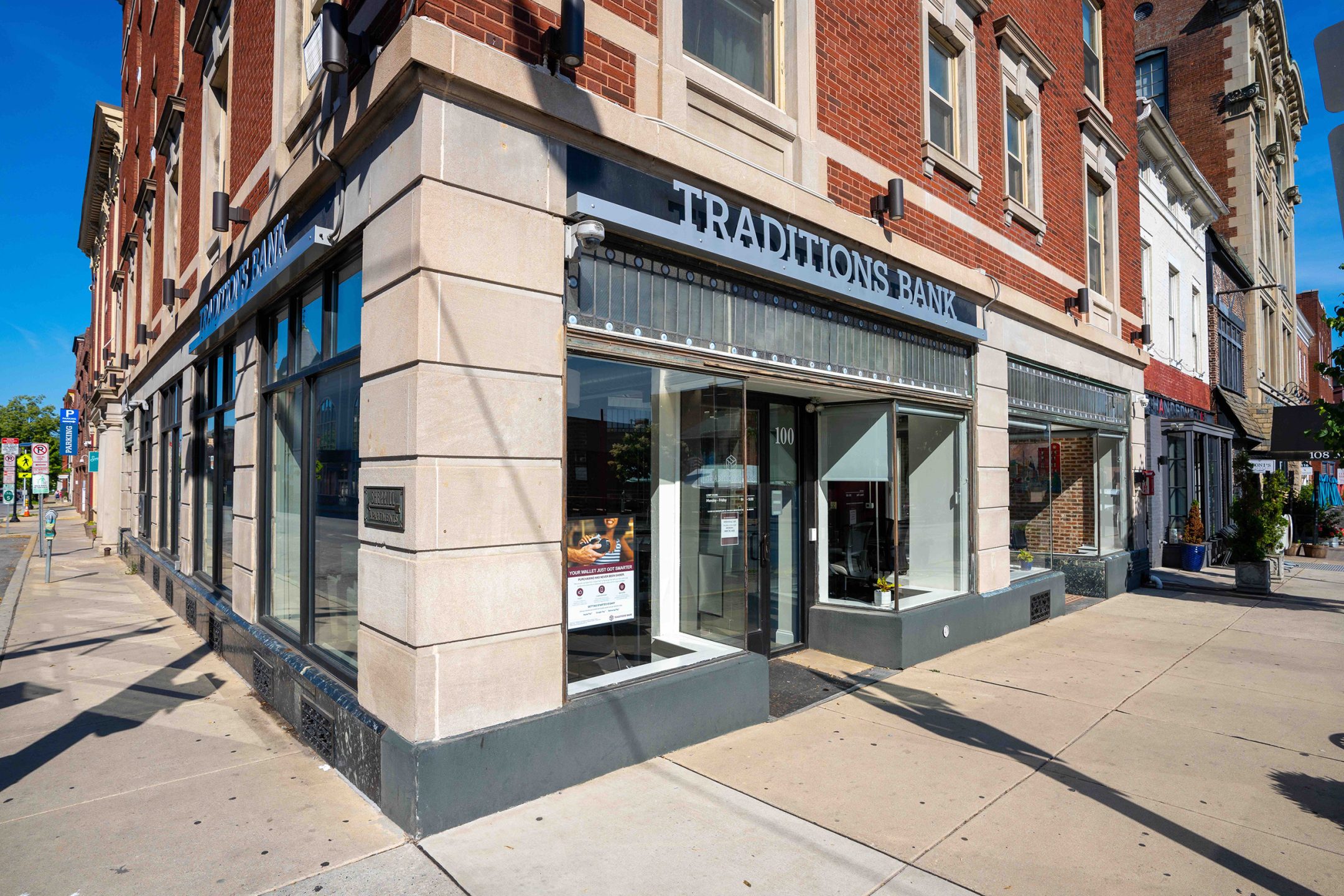 Exterior of Traditions Bank on North George Street in York, PA