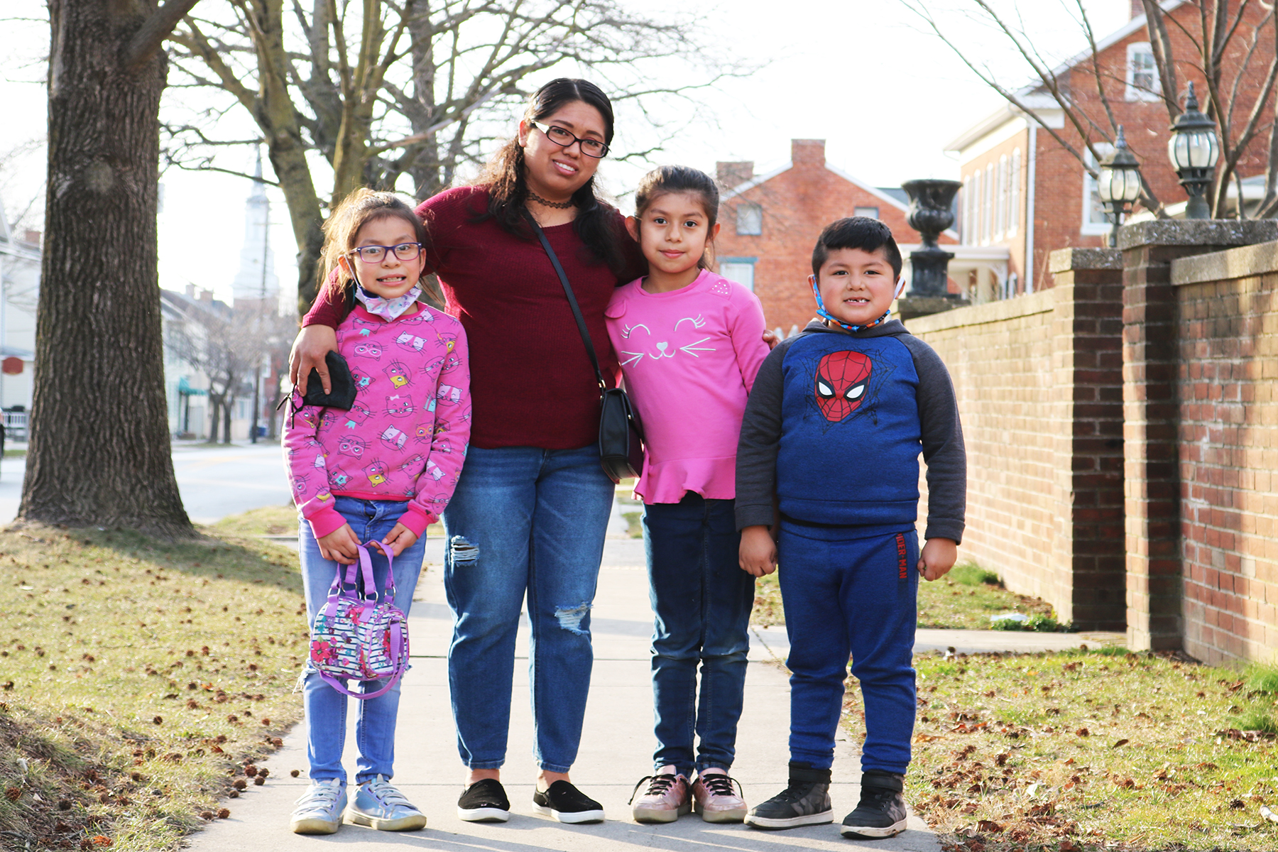Photo of Anayancy Gutierrez and her family